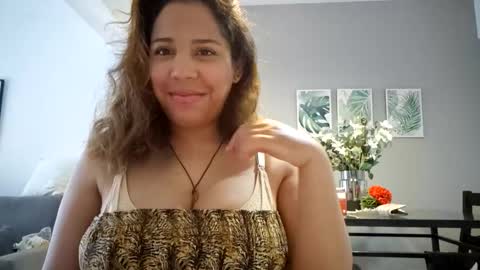 madellein online show from October 2, 2025, 4:14 pm