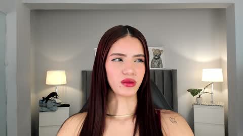 Madie  online show from December 31, 2024, 11:31 am