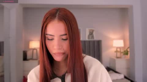 Madie  online show from September 20, 2025, 9:54 am