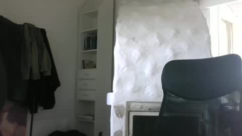 madio1187940 online show from September 19, 2025, 1:56 pm