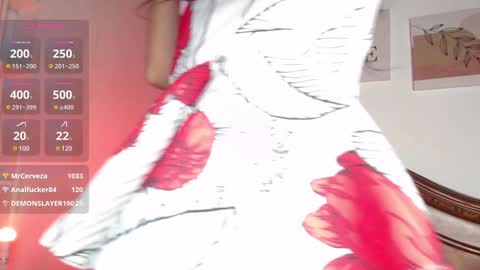 Snapshot of madisex_s chatting on December 22, 2024, 10:17 am Madelein online show from December 22, 2024, 10:17 am