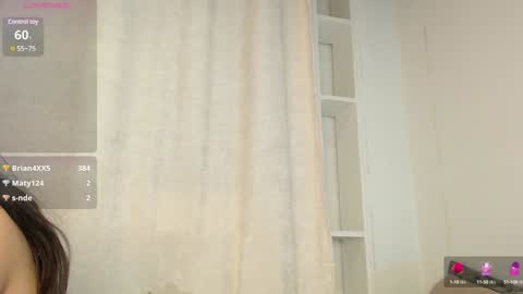 Snapshot of madisex_s chatting on January 26, 2025, 6:59 am Madelein online show from January 26, 2025, 6:59 am