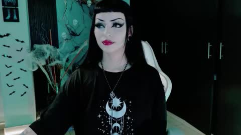 madison_jacksonn online show from January 16, 2026, 9:19 pm