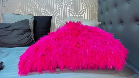   online show from February 5, 2025, 4:37 am