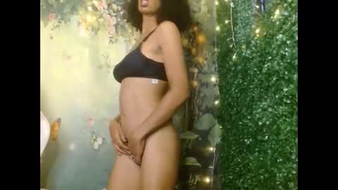 Snapshot of madison_tits chatting on April 18, 2026, 10:10 pm madison_tits online show from April 18, 2026, 10:10 pm