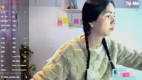 Madison Cambel online show from December 4, 2024, 1:53 pm