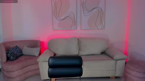 Maddi Collins online show from April 7, 2026, 11:32 am