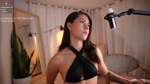 Snapshot of madisonlara chatting on February 28, 2025, 5:48 pm madisonlara online show from February 28, 2025, 5:48 pm