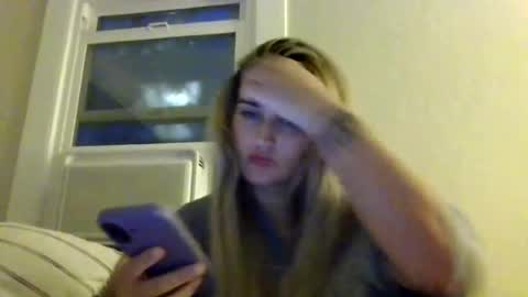 madisonlubbe2 online show from June 26, 2026, 3:33 am
