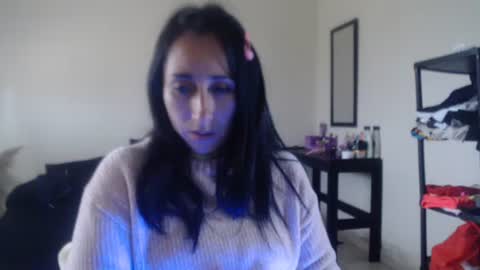 Snapshot of mady_tattoo chatting on September 15, 2025, 9:48 pm mady_tattoo online show from September 15, 2025, 9:48 pm