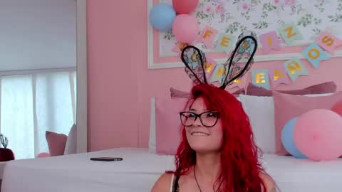 Mae Lyra online show from June 4, 2026, 6:03 pm