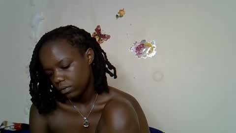 Maee online show from December 4, 2025, 4:33 am