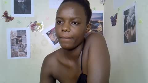 Maee online show from December 19, 2025, 4:14 pm