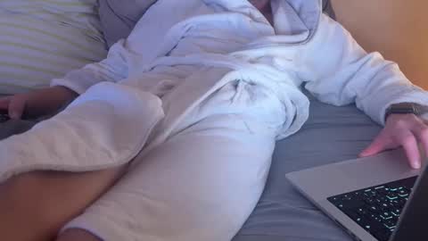 Snapshot of maerte chatting on December 27, 2024, 6:42 pm maerte online show from December 27, 2024, 6:42 pm