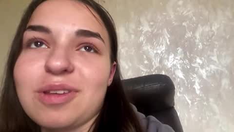 Snapshot of maespirounias chatting on November 8, 2025, 11:10 am Eva online show from November 8, 2025, 11:10 am