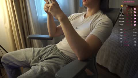 Mike XMaestro 3369 online show from February 5, 2025, 1:22 pm