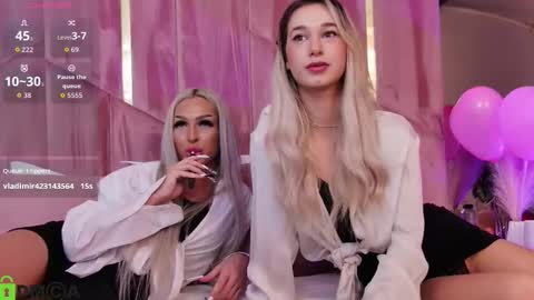 Snapshot of maevedream chatting on February 15, 2026, 9:55 pm M. online show from February 15, 2026, 9:55 pm