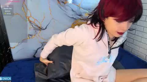 maevekuro online show from November 22, 2025, 3:27 am