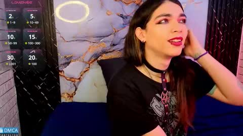 maevekuro online show from March 13, 2026, 3:35 am