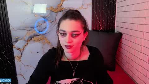 maevekuro online show from April 16, 2026, 2:23 am