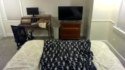 Snapshot of maevesins chatting on January 17, 2025, 9:17 am Maeve Sins online show from January 17, 2025, 9:17 am