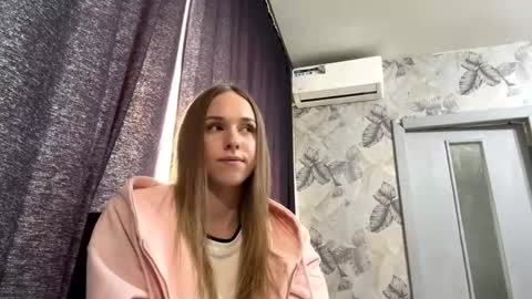 Snapshot of mafaldatefera chatting on February 24, 2026, 6:11 am Sara online show from February 24, 2026, 6:11 am