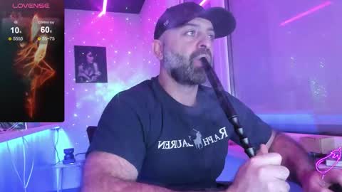 Magabear online show from November 11, 2025, 2:44 am