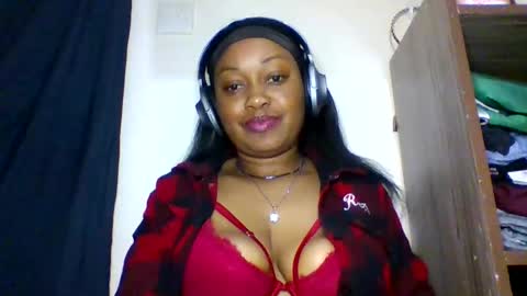 Snapshot of magdalinemus chatting on April 5, 2026, 12:19 am magdalinemus online show from April 5, 2026, 12:19 am