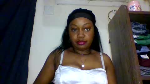Snapshot of magdalinemus chatting on April 9, 2026, 8:42 am magdalinemus online show from April 9, 2026, 8:42 am