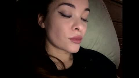 magggg658318 online show from January 23, 2025, 11:37 am