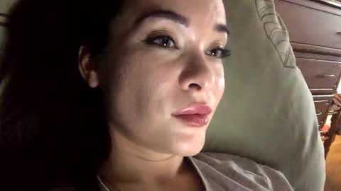 magggg658318 online show from March 9, 2025, 2:21 pm