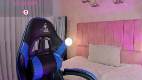 Kaori  online show from June 17, 2026, 2:51 pm
