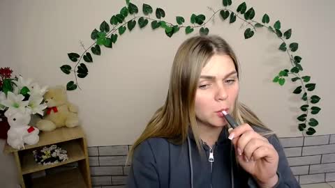 magic_katarina_ online show from December 24, 2024, 10:44 am