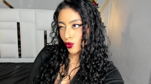 Snapshot of magic_marg chatting on January 6, 2025, 8:18 pm Marge online show from January 6, 2025, 8:18 pm