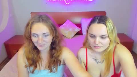 Snapshot of magiceyess chatting on October 2, 2025, 5:31 pm Lili and Bella online show from October 2, 2025, 5:31 pm