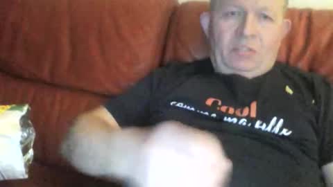 Snapshot of magicman250 chatting on February 16, 2026, 12:07 am magicman250 online show from February 16, 2026, 12:07 am