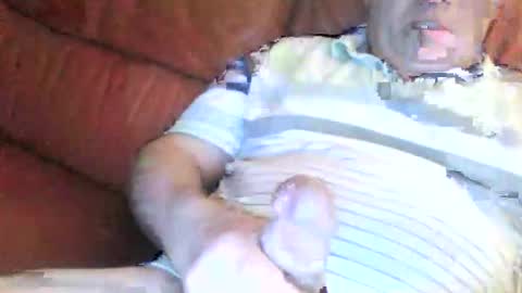 Snapshot of magicman250 chatting on February 25, 2026, 11:03 pm magicman250 online show from February 25, 2026, 11:03 pm