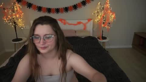 Emily online show from October 27, 2025, 7:40 pm