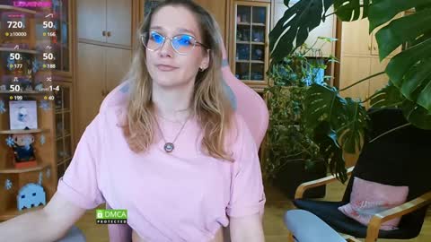 Nicole online show from January 14, 2025, 4:04 am