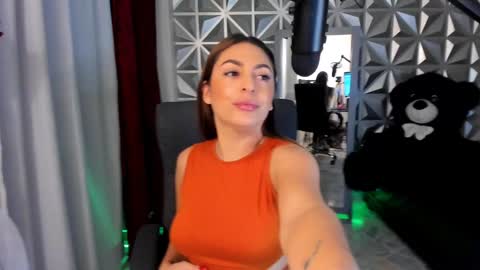 Snapshot of magicvenus111 chatting on January 29, 2025, 11:46 pm Venus online show from January 29, 2025, 11:46 pm