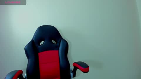 magievans1 online show from February 15, 2025, 12:22 pm