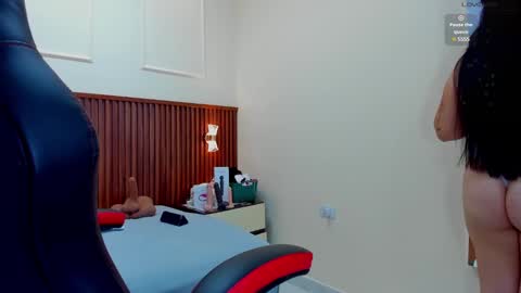 magievans1 online show from February 26, 2025, 12:36 pm