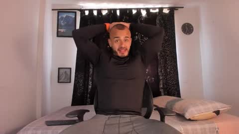 Magnusclark online show from November 25, 2025, 4:29 pm