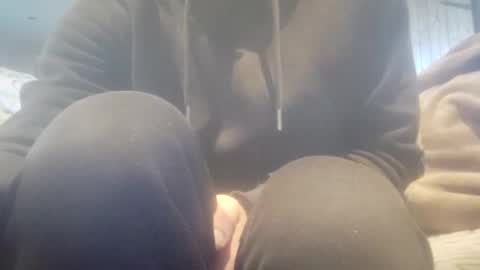 maho0 online show from November 19, 2025, 8:03 am