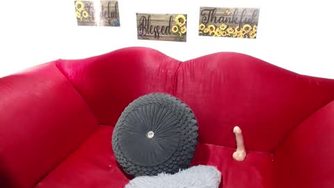 ISABELA online show from September 25, 2025, 4:21 pm