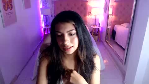 Snapshot of maia_reficco chatting on June 27, 2026, 12:55 pm Maia Reficco online show from June 27, 2026, 12:55 pm