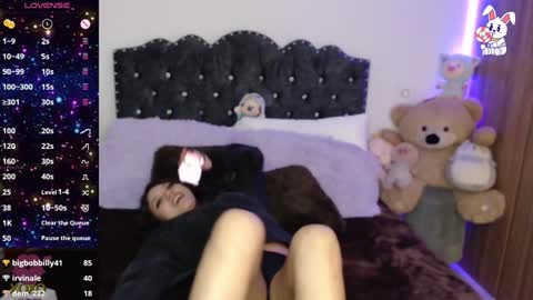 Snapshot of maiaa_evans chatting on December 28, 2024, 3:26 am    t  online show from December 28, 2024, 3:26 am