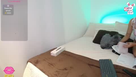 Snapshot of maiaa_evans chatting on January 15, 2026, 10:57 pm t online show from January 15, 2026, 10:57 pm