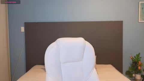 Snapshot of maiaa_ruiz chatting on December 30, 2024, 12:42 pm Maiaa Ruiz online show from December 30, 2024, 12:42 pm