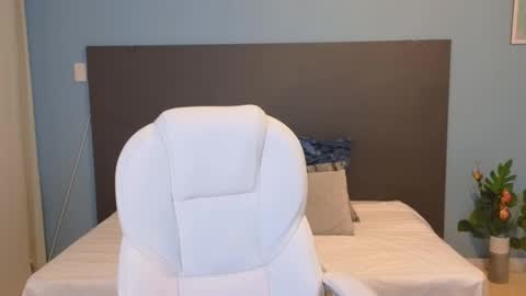 Snapshot of maiaa_ruiz chatting on December 31, 2024, 3:09 pm Maiaa Ruiz online show from December 31, 2024, 3:09 pm